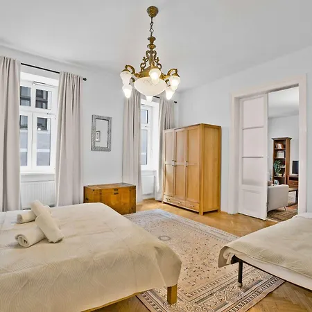 Historical Centrum Escape - Culture & Life Apartment Bratislava